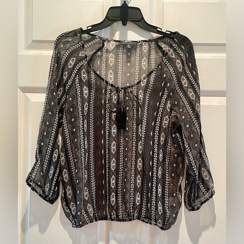 American Eagle Outfitters | Women’s Aztec Blouse | Size Small